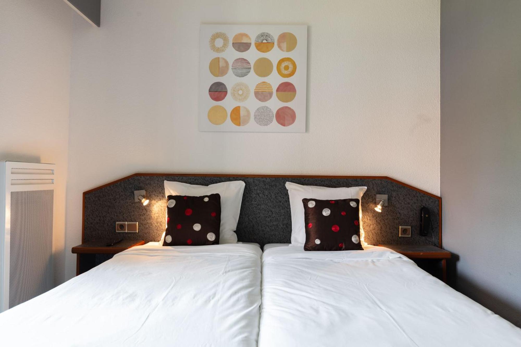 Hotel Restaurant La Vallee Noble, Proche Eguisheim Colmar ゾウルツマット エクステリア 写真