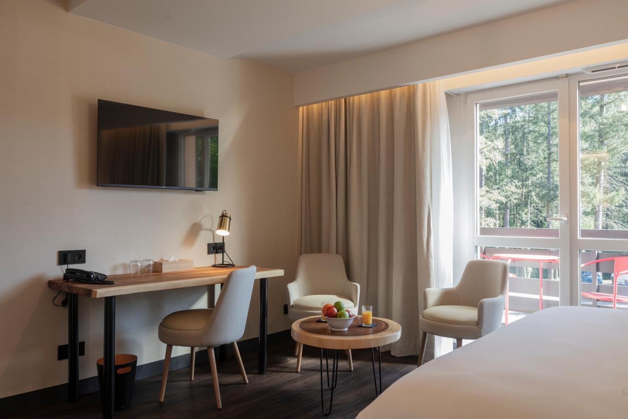 Hotel Restaurant La Vallee Noble, Proche Eguisheim Colmar ゾウルツマット エクステリア 写真