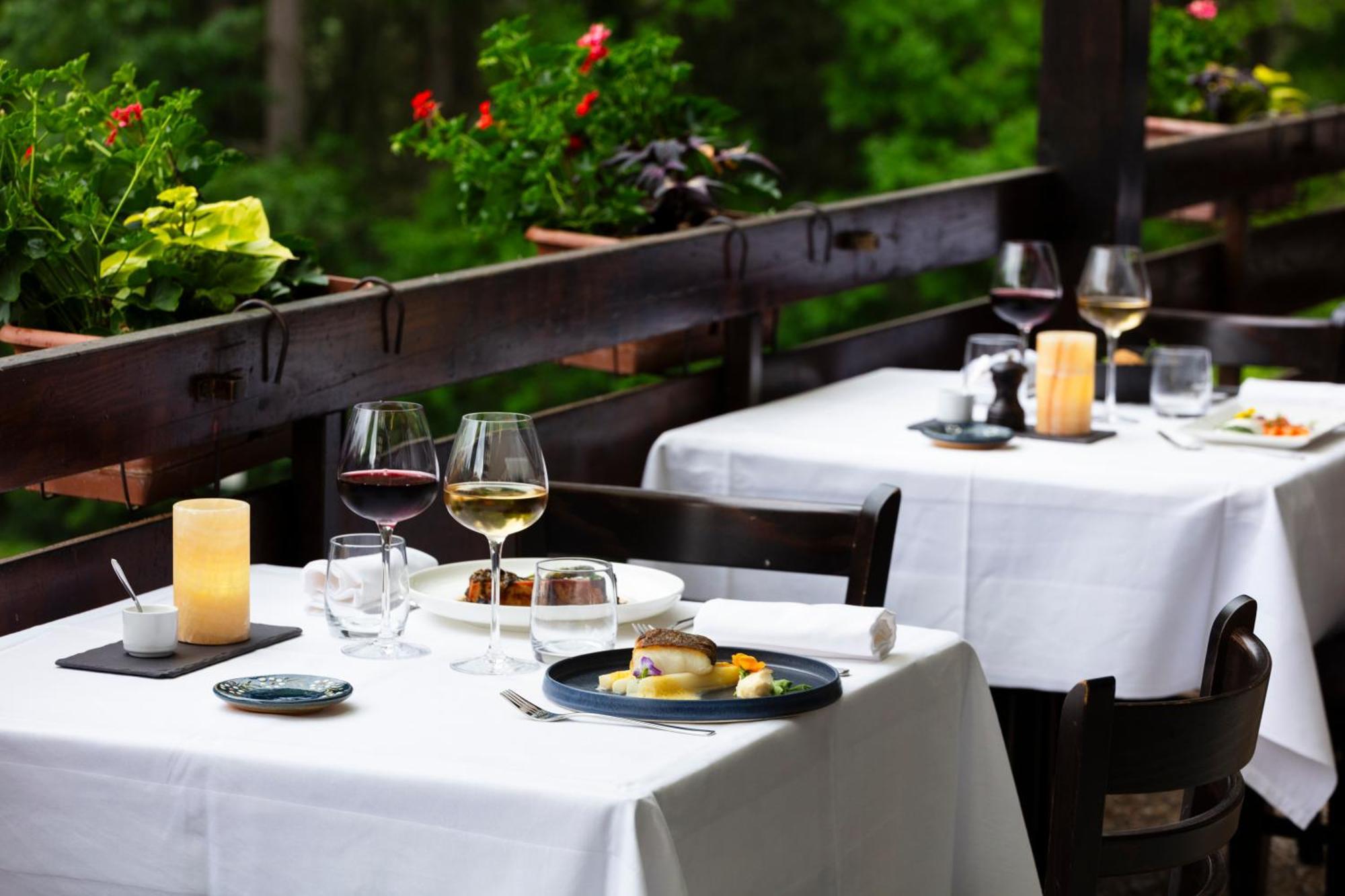 Hotel Restaurant La Vallee Noble, Proche Eguisheim Colmar ゾウルツマット エクステリア 写真