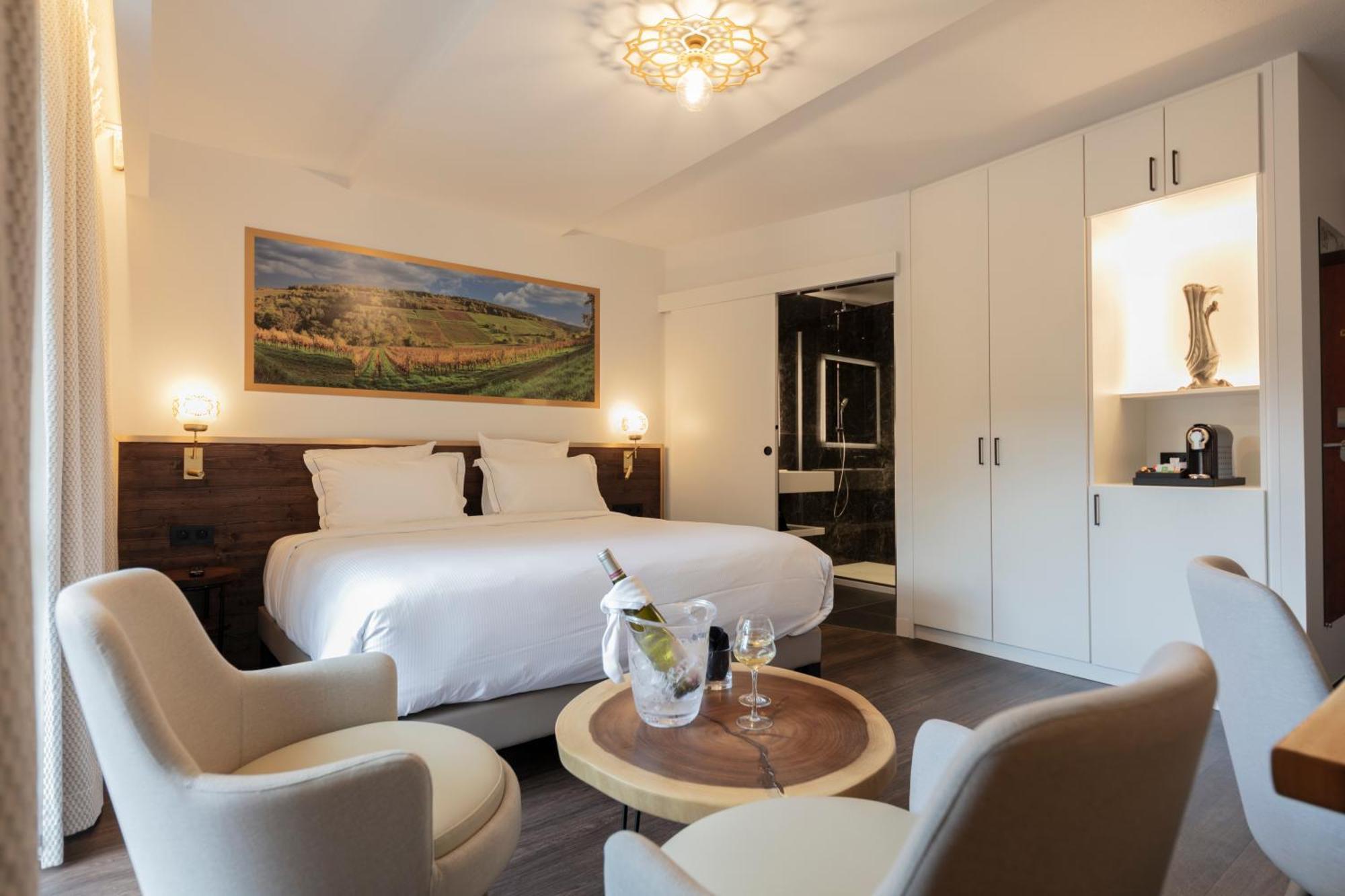 Hotel Restaurant La Vallee Noble, Proche Eguisheim Colmar ゾウルツマット エクステリア 写真