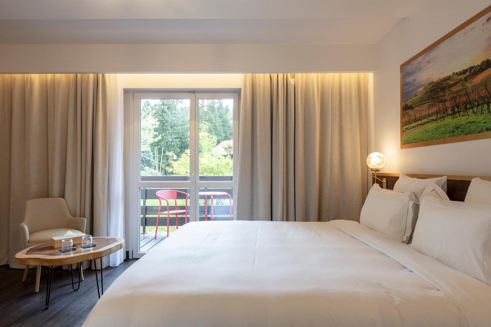 Hotel Restaurant La Vallee Noble, Proche Eguisheim Colmar ゾウルツマット エクステリア 写真